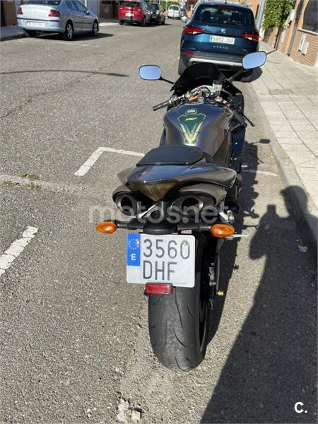 Yamaha R1 – Vista 3