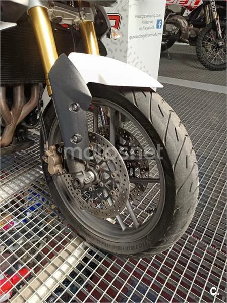 Triumph Tiger 800 – Vista 12
