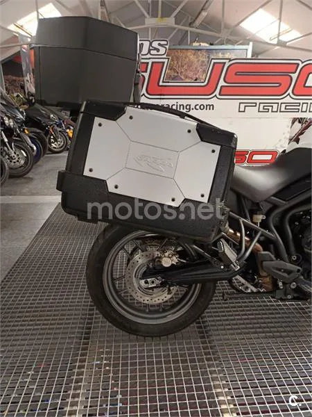 Triumph Tiger 800 – Vista 15