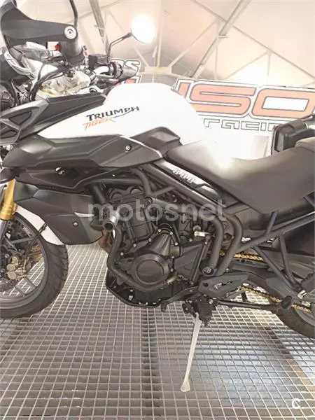 Triumph Tiger 800 – Vista 18