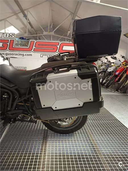Triumph Tiger 800 – Vista 19
