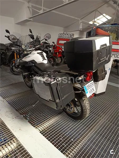 Triumph Tiger 800 – Vista 8