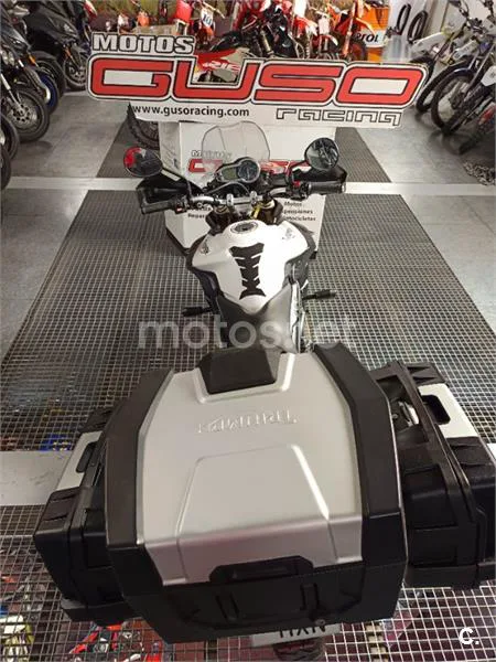 Triumph Tiger 800 – Vista 10