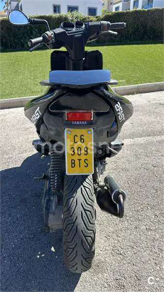 Yamaha Aerox 50 R – Vista 6