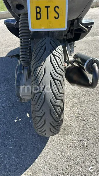 Yamaha Aerox 50 R – Vista 8