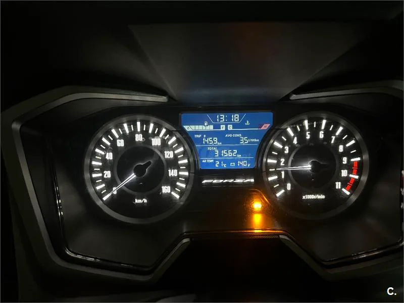 Honda Forza – Vista 9