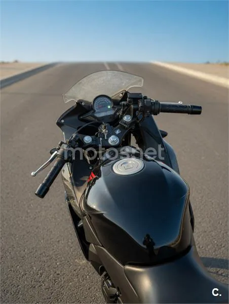 Honda CBR 125R – Vista 2