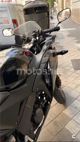 Honda CBR 125R – Vista 4