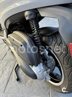 Piaggio Beverly – Vista 2