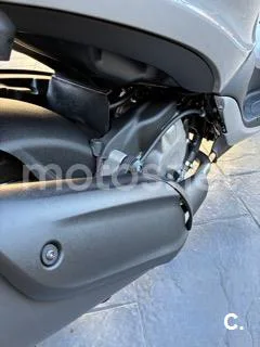 Piaggio Beverly – Vista 4