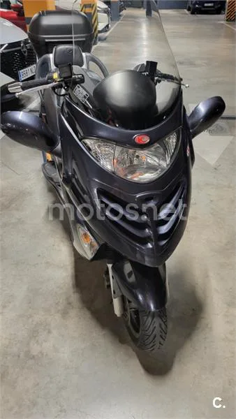 Kymco Grand Dink 125 – Vista 4