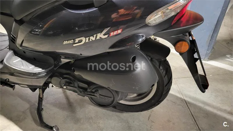 Kymco Grand Dink 125 – Vista 9