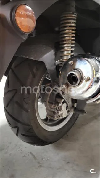 Kymco Grand Dink 125 – Vista 10