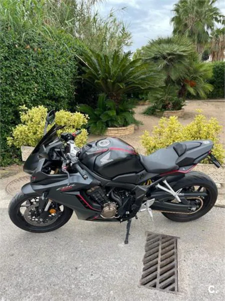 Honda CBR 650 R – Vista 3