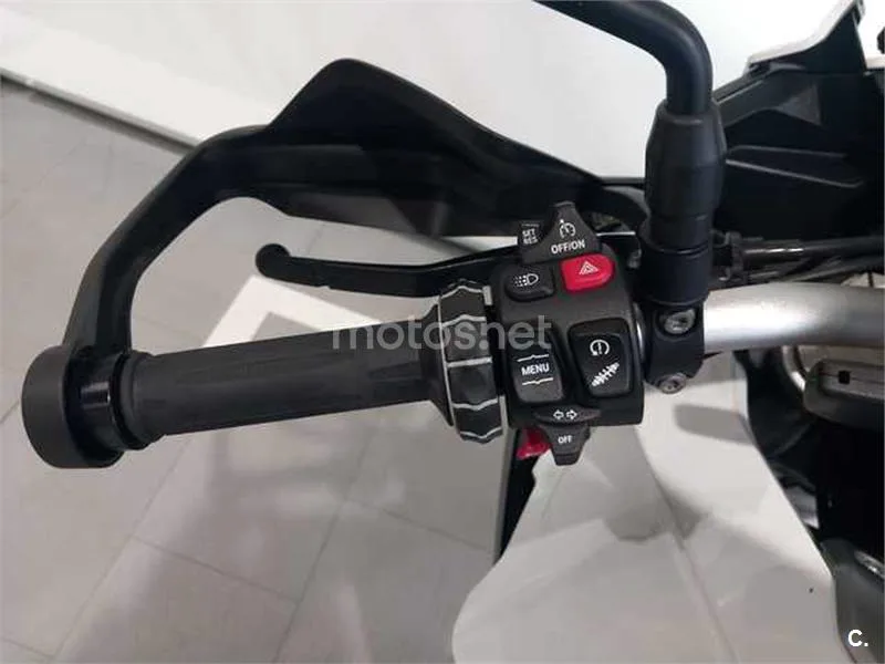 BMW F 900 XR – Vista 8