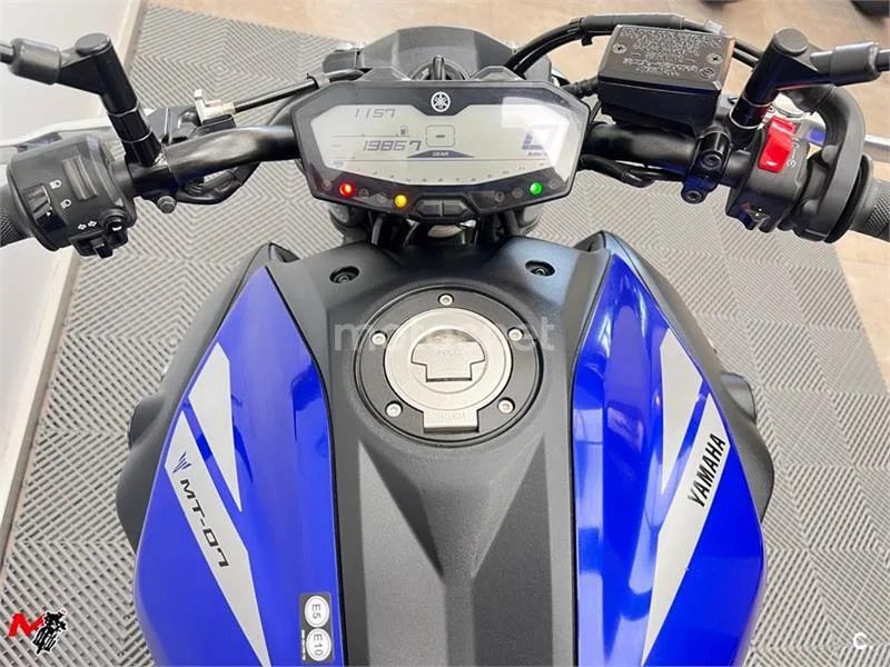Yamaha MT-07 – Vista 7