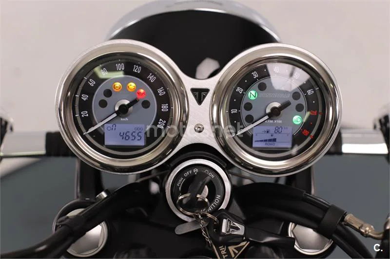 Triumph Bonneville T120 – Vista 5