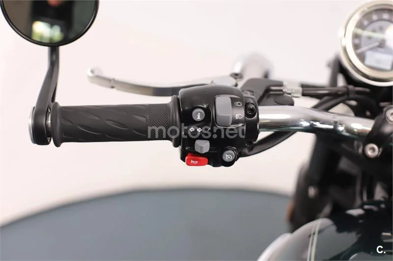 Triumph Bonneville T120 – Vista 6
