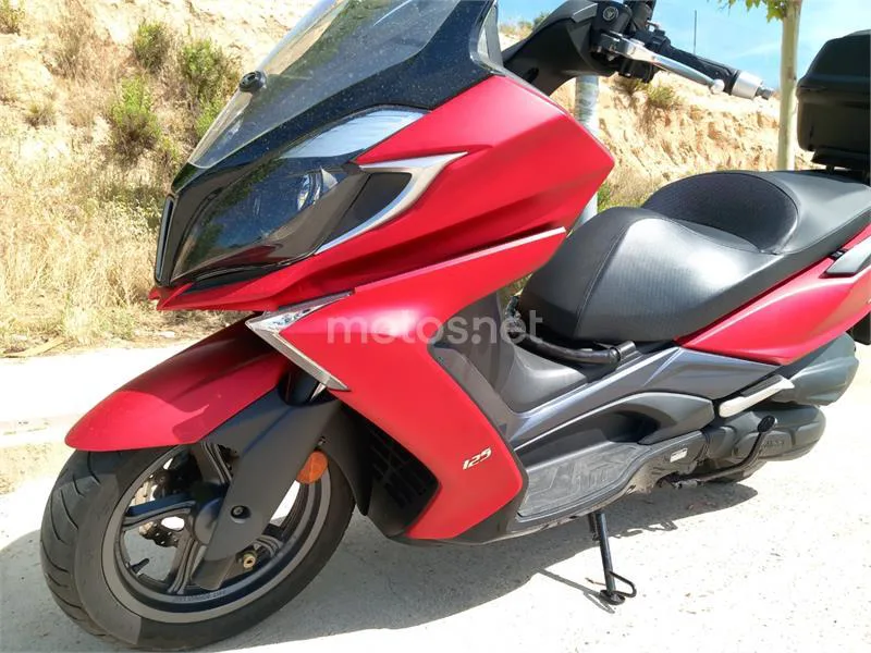 Kymco Super Dink 125 – Vista 4