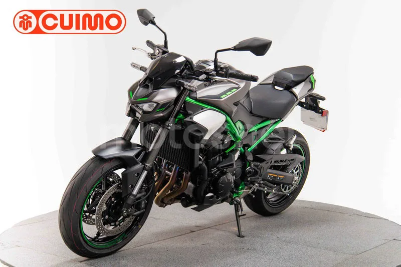 Kawasaki Z900 – Vista 8