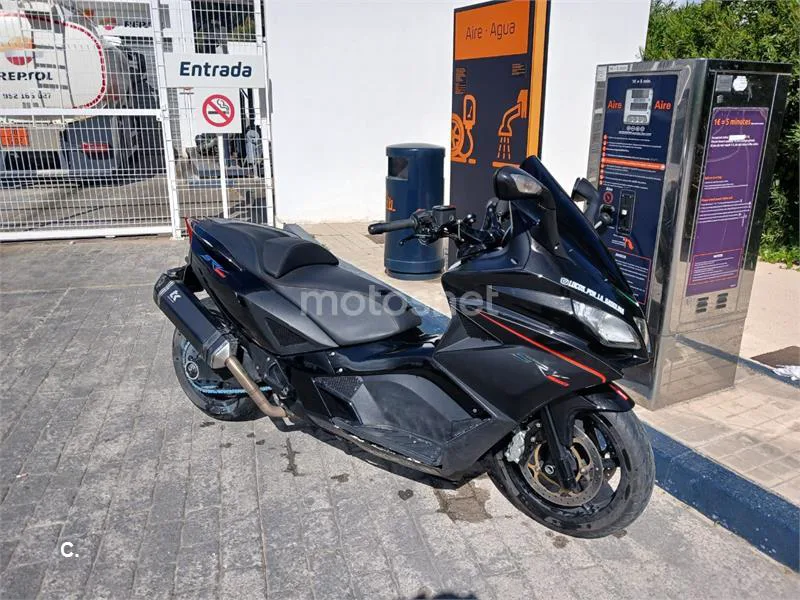 Aprilia SRV 850 – Vista 3