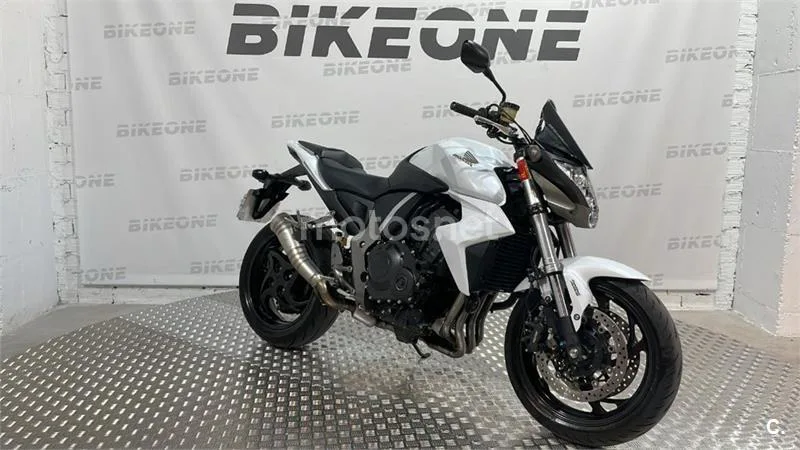 Honda CB 1000R – Vista 3