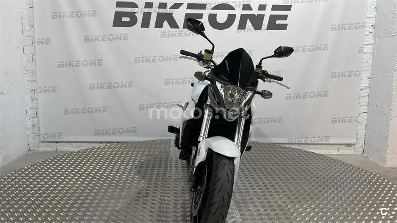 Honda CB 1000R – Vista 6