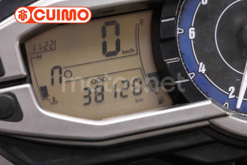 Triumph Tiger 800 XC – Vista 22