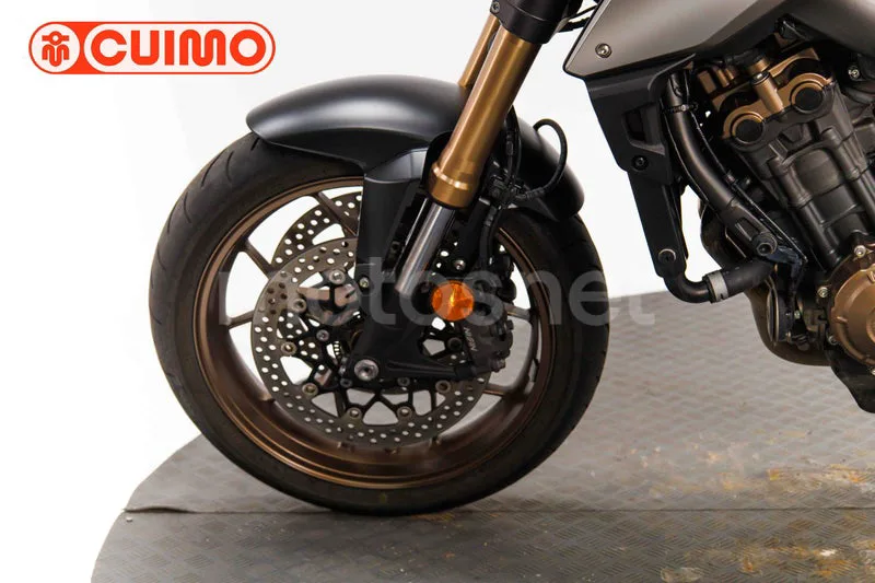 Honda CB 650 R – Vista 21