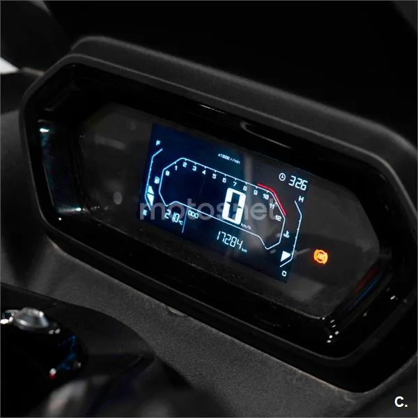 Yamaha XMAX 300 – Vista 12