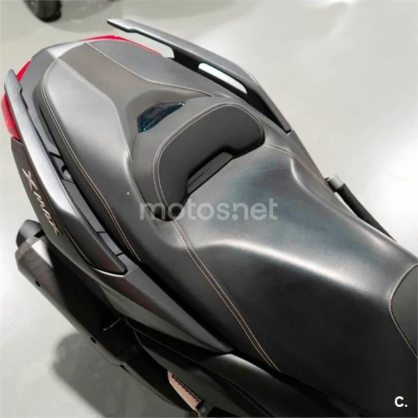 Yamaha XMAX 300 – Vista 10