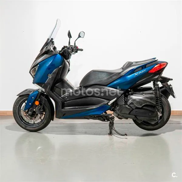 Yamaha XMAX 400 – Vista 3