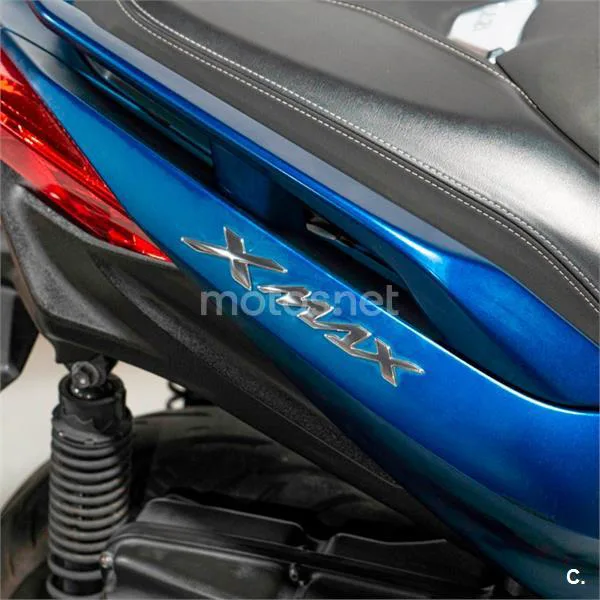Yamaha XMAX 400 – Vista 6
