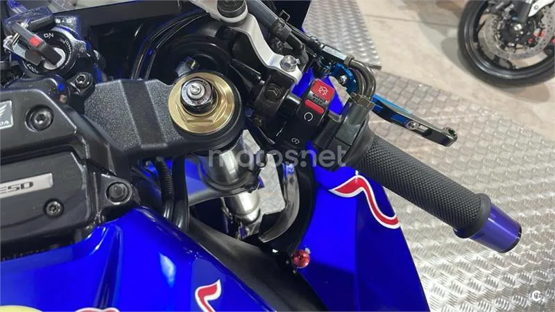 Honda CBR 1000 RR Fireblade – Vista 11