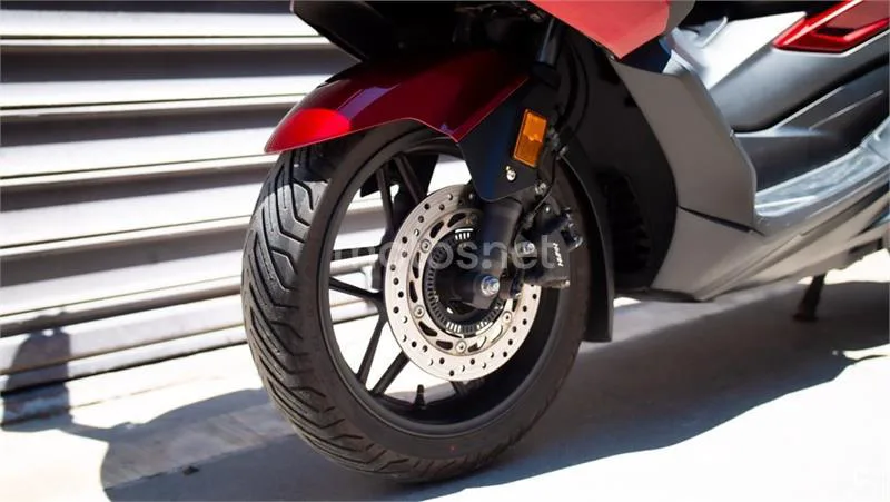 Honda Forza 350 – Vista 18