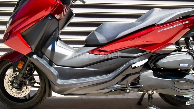 Honda Forza 350 – Vista 19
