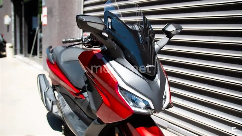 Honda Forza 350 – Vista 4