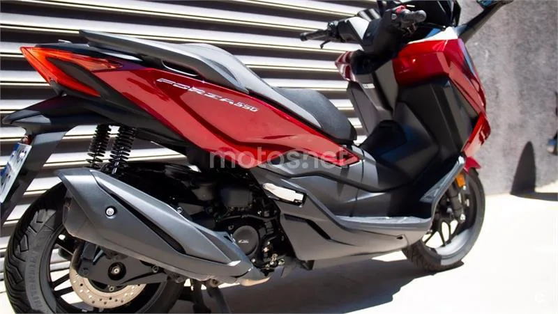Honda Forza 350 – Vista 7