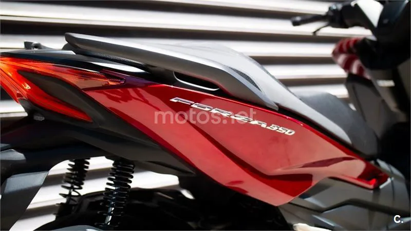 Honda Forza 350 – Vista 8