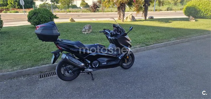 Yamaha TMAX 530 – Vista 4