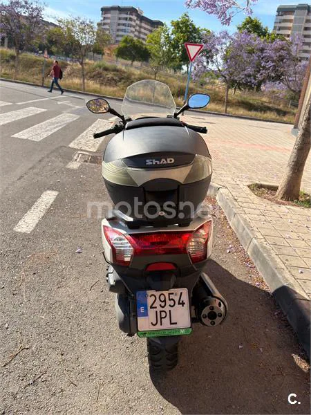 Kymco Super Dink 125 – Vista 5