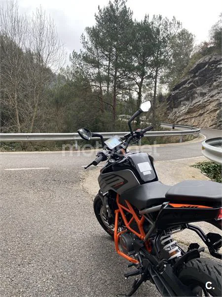 KTM 125 – Vista 2