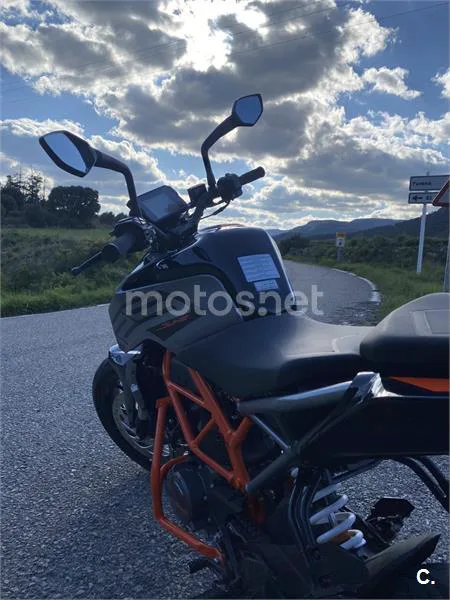 KTM 125 – Vista 3