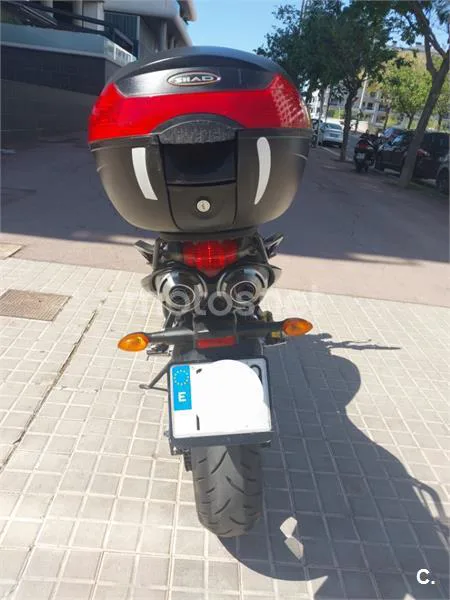 Yamaha FZ6 – Vista 8