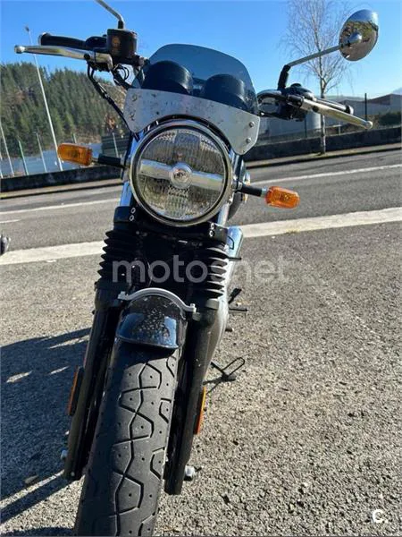 Royal Enfield Interceptor 650 – Vista 2