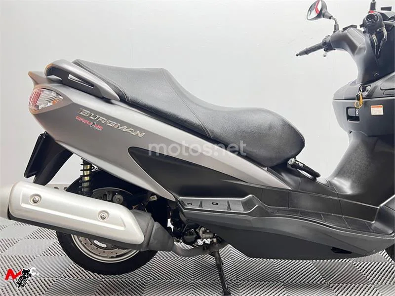 Suzuki Burgman 200 – Vista 4