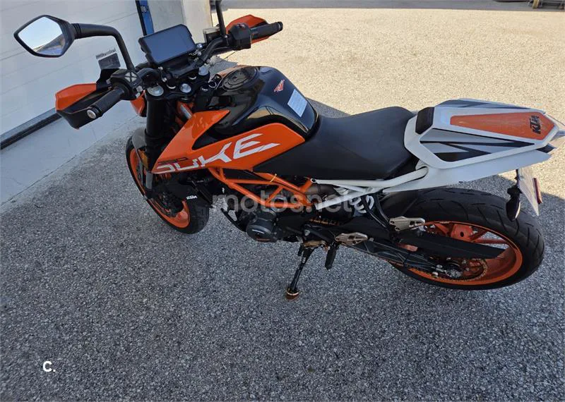KTM 390 – Vista 3