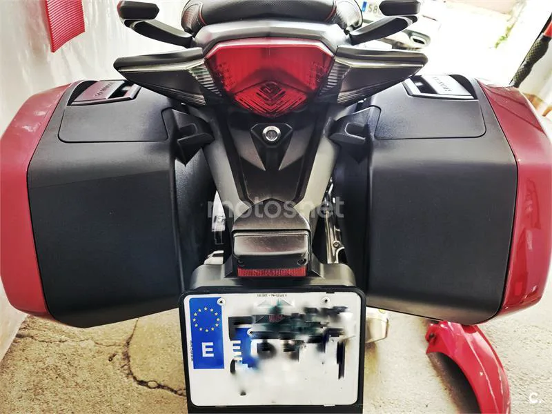 Honda VFR 1200 F – Vista 2