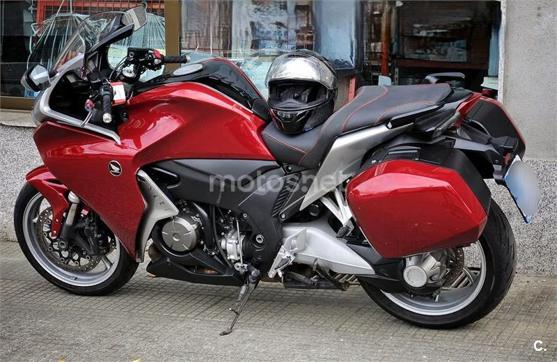 Honda VFR 1200 F – Vista 5