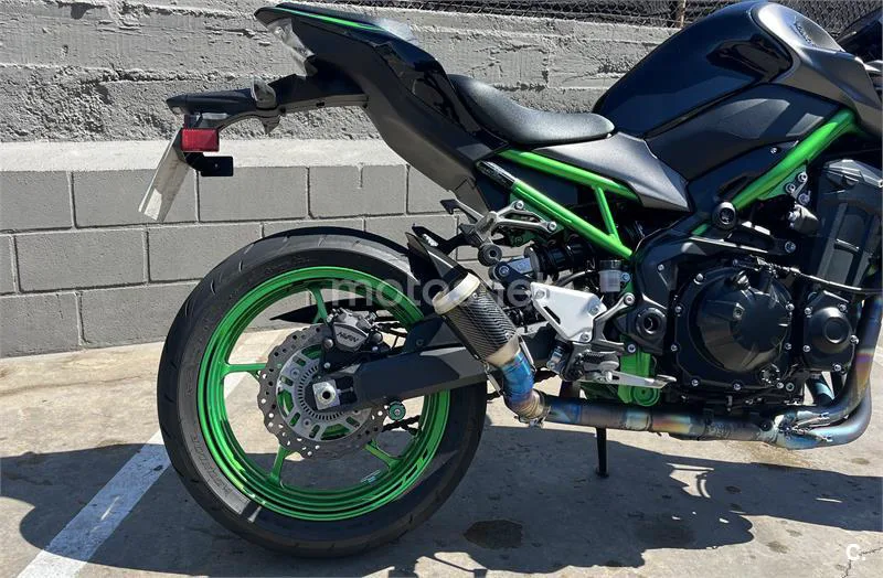 Kawasaki Z900 – Vista 4